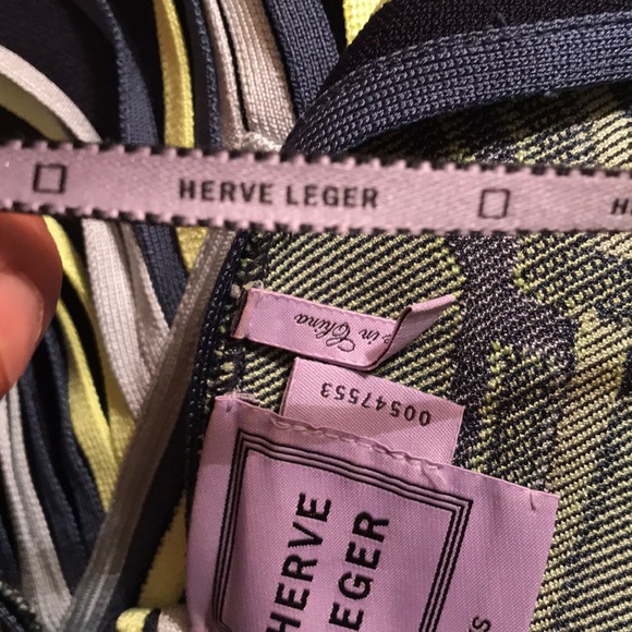 Hervé Léger in blue combo with neon accent - Picture 10 of 13